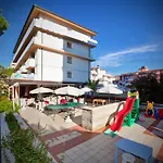 Hotel Kennedy 3*