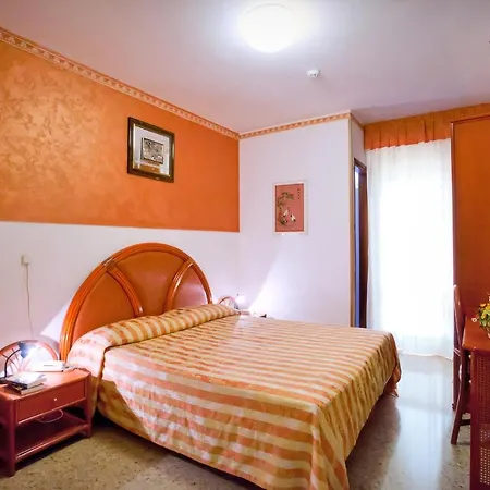 Kennedy Отель 3*