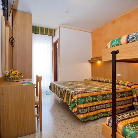 Kennedy Бибионе